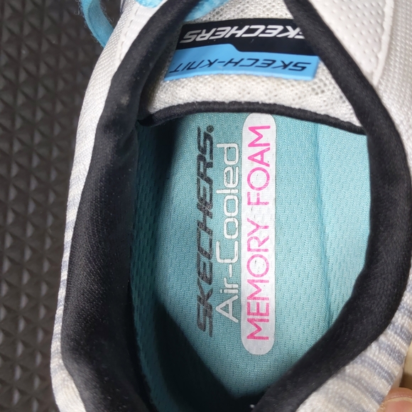 Skechers skech-knit sneakers - Picture 8 of 8